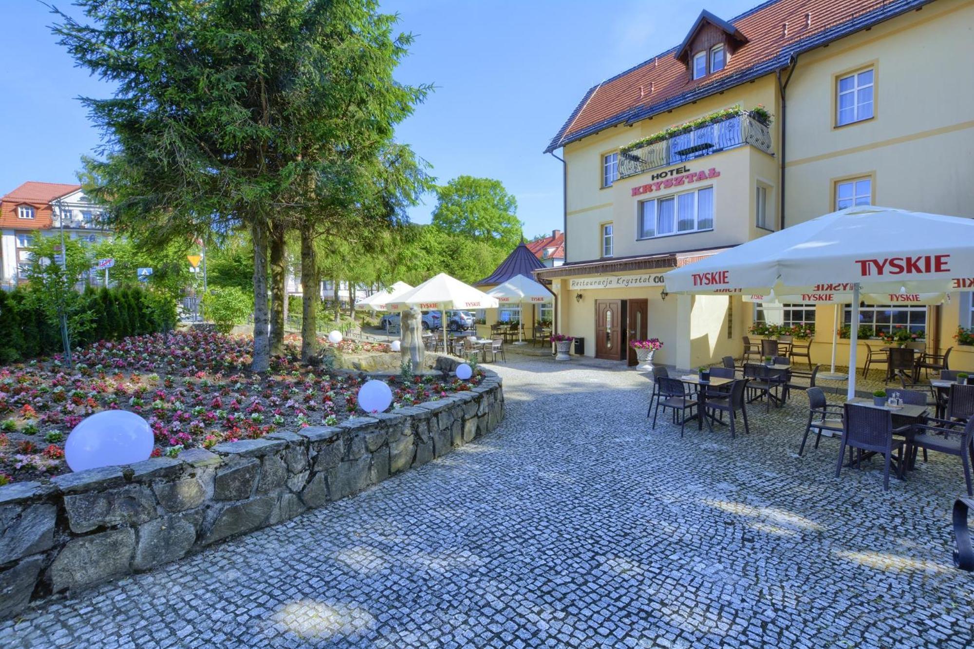 Hotel Krysztal Сверадув-Здруй Экстерьер фото